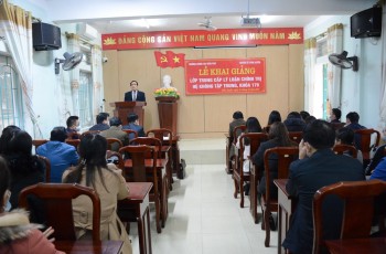 Khai giảng lớp Trung cấp lý luận chính trị hệ không tập trung khoá 179 huyện Cẩm Xuyên