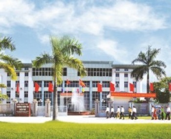 Quyết định mở lớp và Thông báo nhập học Khoá Trung cấp lý luận chính trị - hành chính K165 (hệ tập trung) tại Trường Chính trị Trần Phú