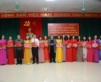 Bế giảng lớp Trung cấp lý luận chính trị - hành chính hệ không tập trung khoá 146 huyện Hương Khê