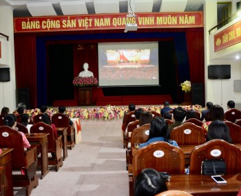 Đảng bộ Trường Chính trị Trần Phú tổ chức sinh hoạt theo dõi Phiên khai mạc Đại hội Đại biểu toàn quốc lần thứ XIII của Đảng