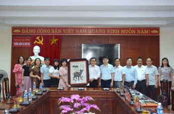 Lãnh đạo Trường Chính trị Trần Phú tiếp và làm việc với Đoàn công tác Trường Chính trị Nguyễn Văn Cừ, tỉnh Bắc Ninh