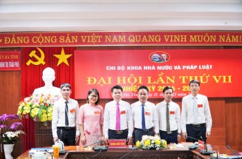 Đại hội Chi bộ khoa Nhà nước và Pháp...