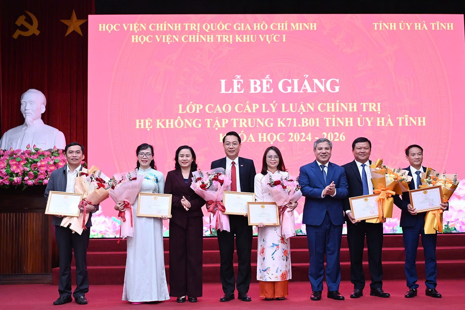 z7402010114183 8f548c7c2012a715ad46d211c6d8a061